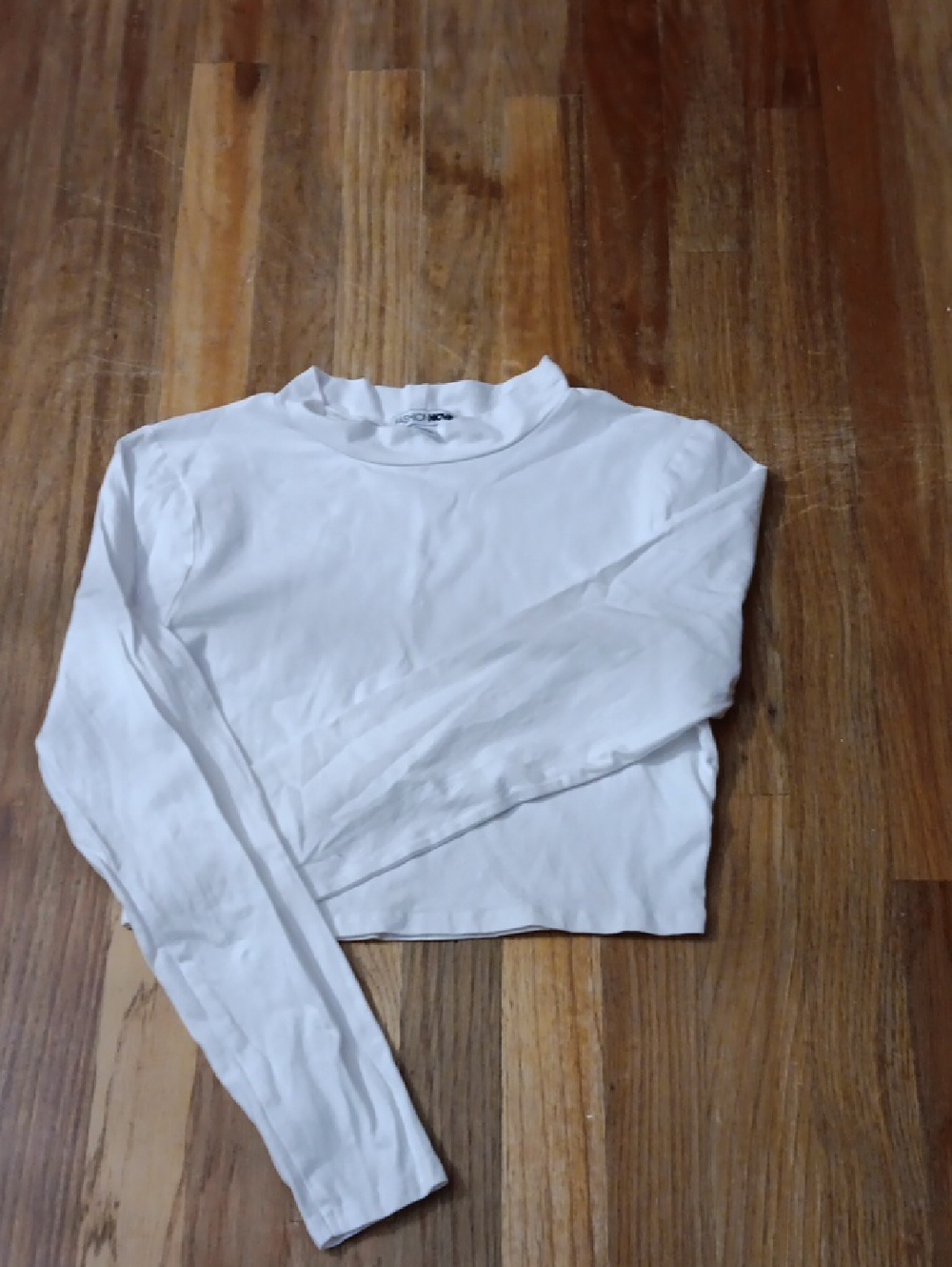 White Long-Sleeve Crop Top- NWOT